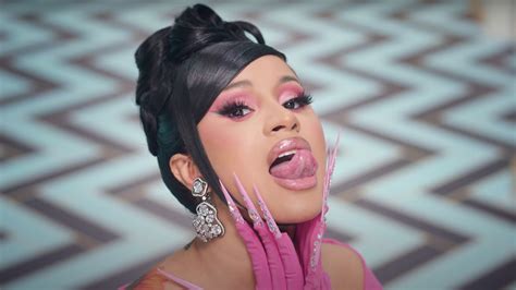 sexy pictures of cardi b